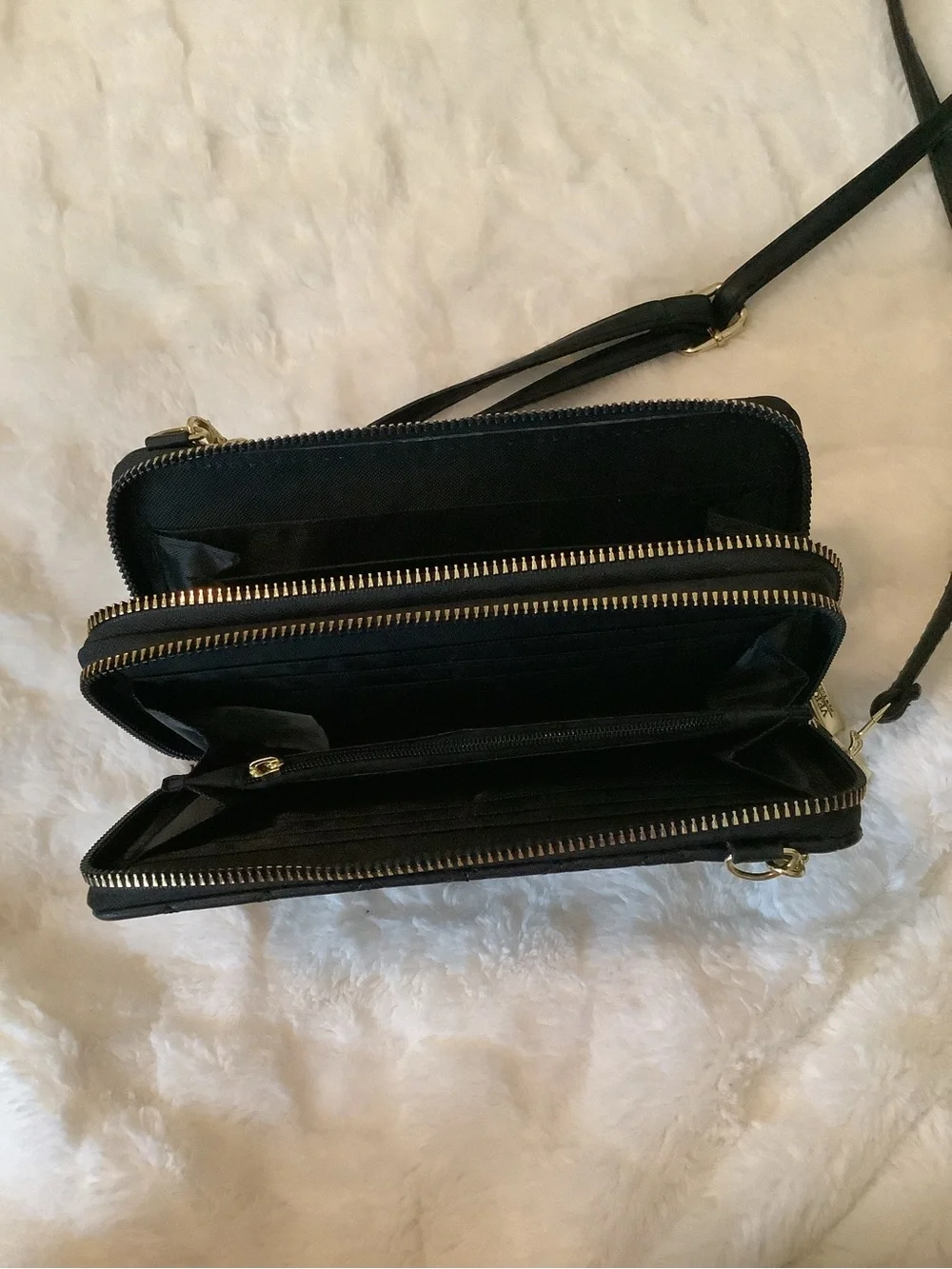 Vera New York Pelle Black Quilted Crossbody with Gold-Tone Chain